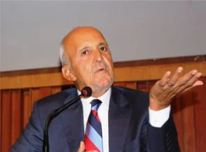 'Gülen'i övdüğüm için aforoz edildim'