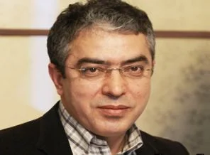 Hukukçu Uçum'dan anayasa kampanyası