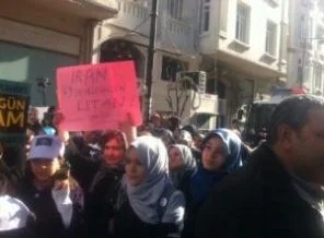'İran '79 Devriminden Utan'