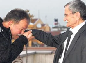 İşkencecisiyle 32 yıl sonra helalleşti