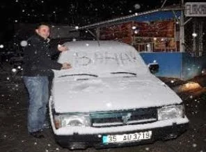 İzmir'de kar, yollarda kaza