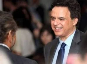 'Kalbimize taş basıp Milliyet'i devrettik'