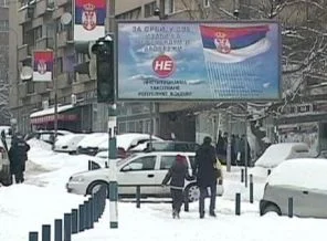Kosova'daki Sırp yine ortamı geriyor