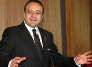 'Notu bile okuyamıyor'