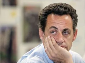 Sarkozy'e Anayasa tokadı!