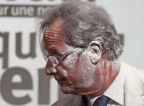 Sarkozy'nin rakibine unlu protesto