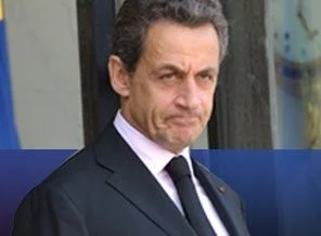 Sarkozy yenilen pehlivan gibi...