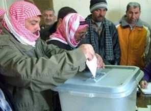 Suriye'deki tartışmalı referandumda oy sayımı sürüyor