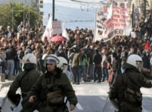 Yunanistan'da hayat durdu!