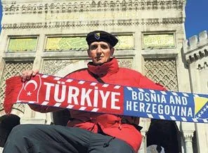 Yürüyerek hacca giden Hadzic, Türkiye'de