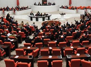 4+4+4 Meclis'ten geçti