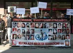 Brüksel'de Sivas davası protesto edildi