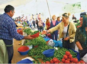 Cadde ve sokaklarda pazar devri kapanıyor