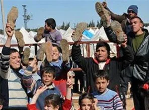 Çocuklardan 'Beşar seni istemiyoruz' eylemi