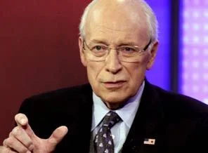Dick Cheney, kalp nakli ameliyatı geçirdi