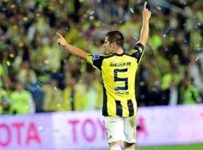 Emre, Madrid yolunda...