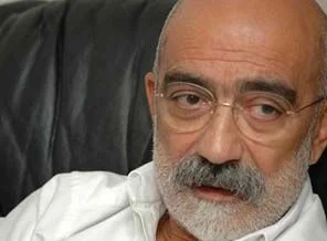Evren'in anayasal çocukları Evren'i yargılıyor