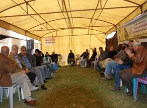 Filistin'de serbest kalan esirler grevde