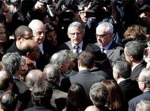 Fransa'daki olay bir Fransa komplosu mu?