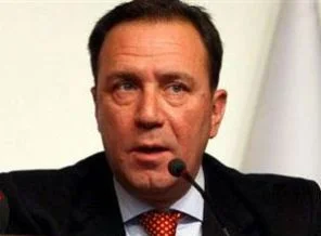 Galatasaray'da istifa depremi