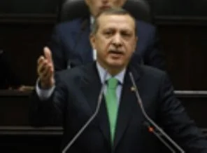'Hocalı katliamına neden duruş sergilemiyorsunuz?'