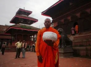 İHH, dünyanın çatısı Nepal'de