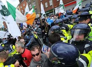 İrlanda'da konut vergisi protestosu