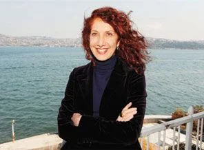 İslam'la terör arasında çirkin bir bağ kurdu
