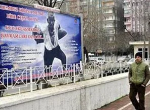 Kürtçe 'Çanakkale' afişi