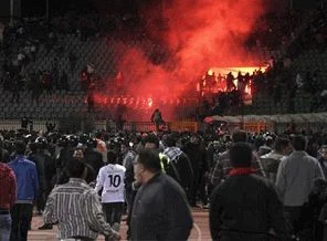 Mısır'da yine futbol savaşı