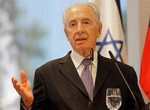 Şimon Peres İran'ı kutladı