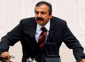 Sırrı Süreyya Önder:'Bir haftada silahlar susar'