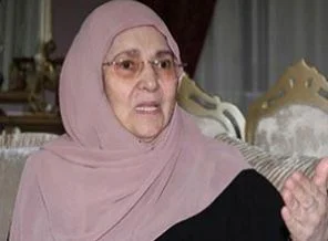 Şule Yüksel Şenler: Türban Rus başıdır