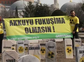 Sultanahmet meydanı 'şehir mezarlığına' döndü