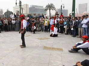 Tahrir'de bu kez sanat var