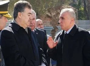 Zafer kutlamalarında protokol krizi