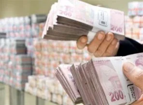 66 Bin Lira'yı arabada bırakınca