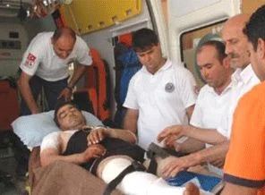 8 yaralı Suriyeli, Türkiye'ye getirildi