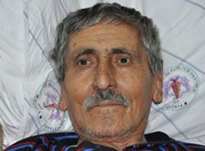 Abdürrahim Karakoç dua bekliyor