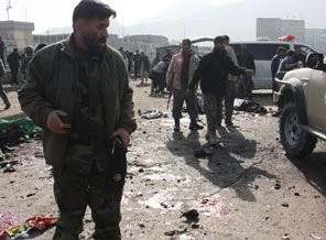 Afganistan'da bombalı saldırı: 10 polis öldü