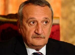 Ağar'a yakalama kararı çıkartıldı