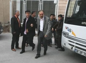 AK Partili Başkan gözaltında!