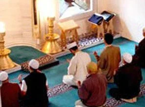 Almanya'da imamlar tartışmaya açık