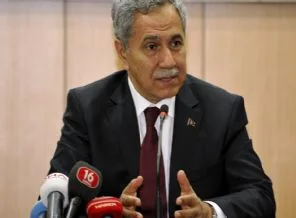 Arınç, şair Abdurrahim Karakoç'u ziyaret etti