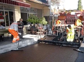 Asfalt değil vatandaş ağlıyor