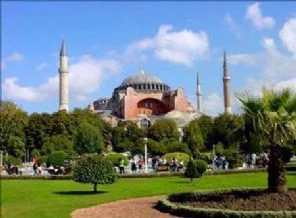 Ayasofya ibadete açılacak mı?