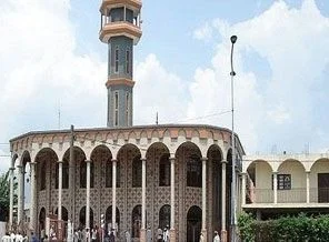 Az bilinen bir İslâm Ülkesi Gabon