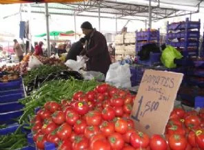 Bahar geldi, pazarda sebze meyve fiyatı düştü