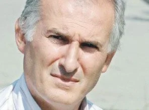 Başörtülü eşlerini niçin bagajda sakladılar?