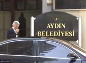 Belediye'ye operason: 4 gözaltı